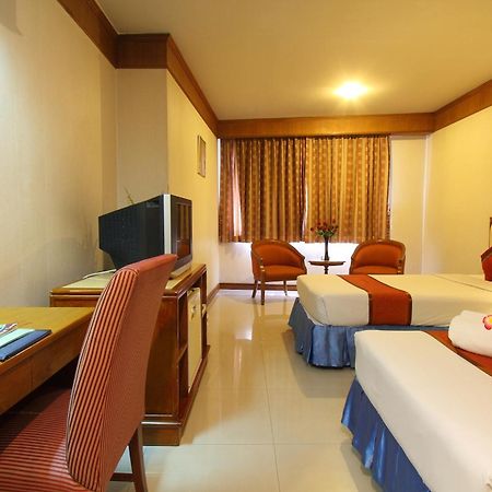 Silom Avenue Inn Бангкок Екстер'єр фото